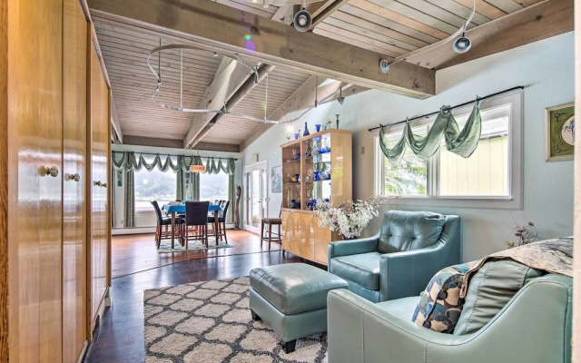 Waterfront House w/ Glacial Views - Near Downtown!