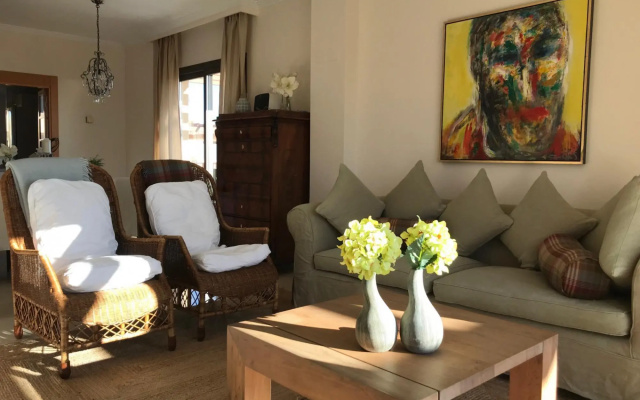 6482 - Luxury one level Penthouse