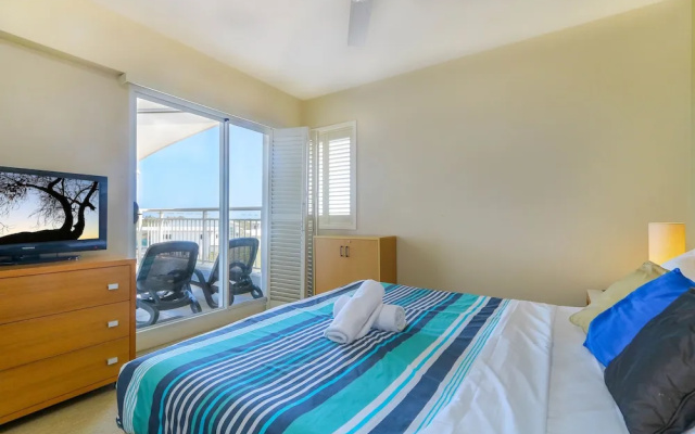 Resort Apartment on Salt Beach 6318