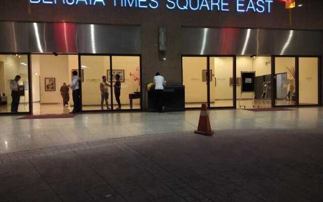 Отель KL Bintang Private Unite At Times Square Малайзия, Куала-Лумпур - отзывы, цены и фото номеров - забронировать отель KL Bintang Private Unite At Times Square онлайн вид на фасад
