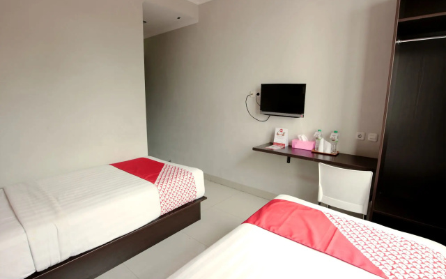 Hotel O Wisma Empat Lima Syariah