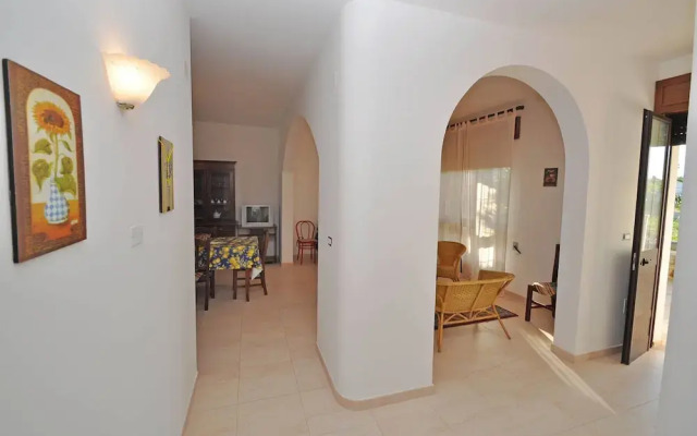 Villa Magnolia 1 Sleeps 8 Close to the sea