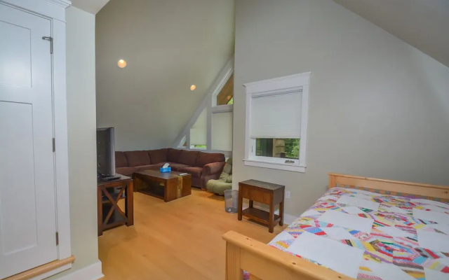 Whisked-A-Way 5 Bedroom House