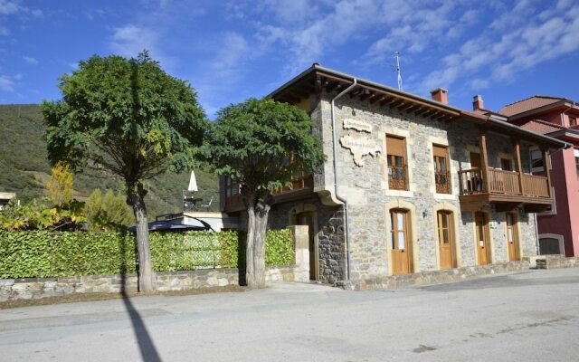 Отель Apartamentos Spa Cantabria Infinita вид на фасад