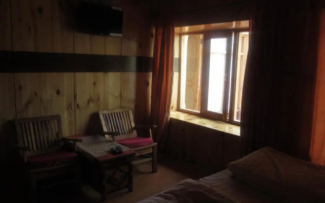 New Moon Guest House