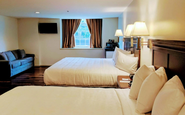 Grand Eastonian Hotel & Suites