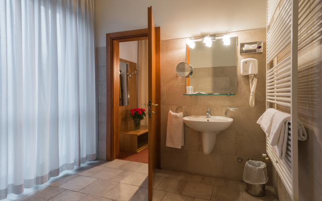 Hotel Lux