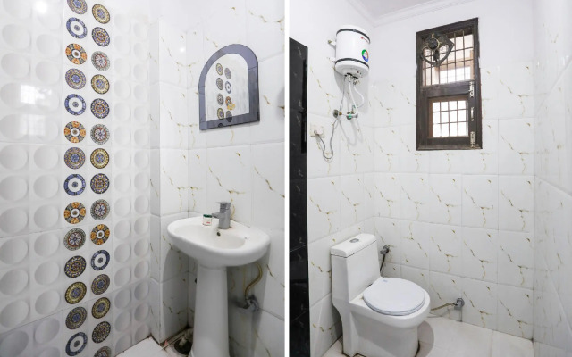 OYO 68893 Rahul Residency