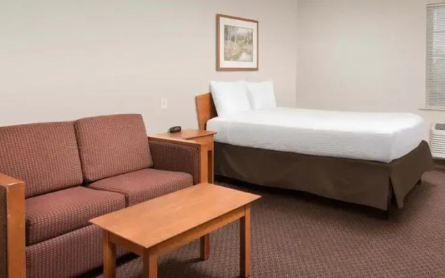 WoodSpring Suites Holland - Grand Rapids