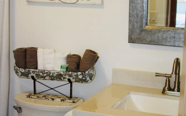 Windjammer Suites