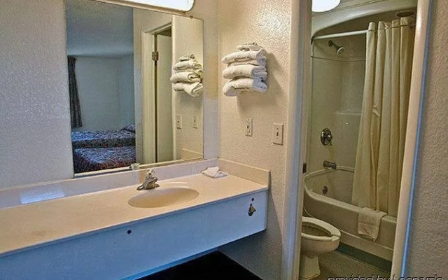 Motel 6 Huntsville - Madison