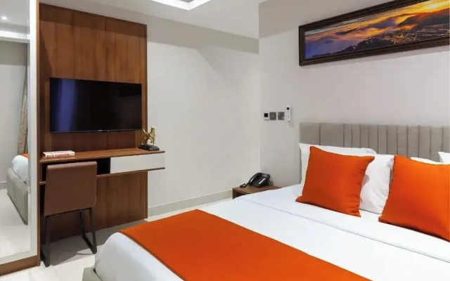 Phoenix Imperial Hotel and Apartment