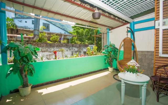 Yangshuo Xijie Tianranju Hotel