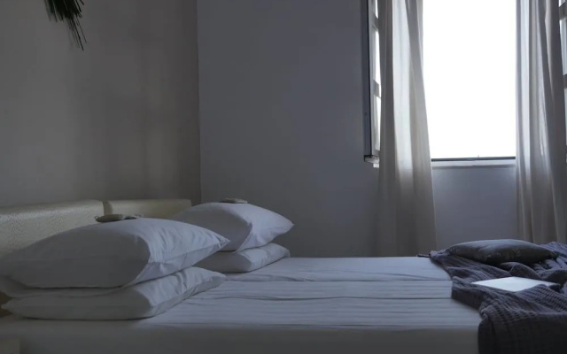 Galini Rooms & Apartments Syros