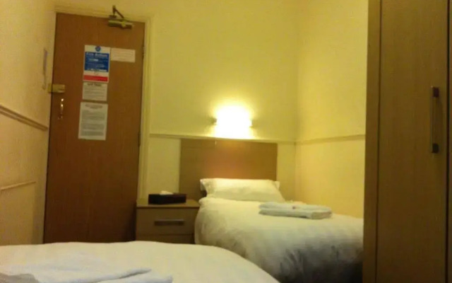 New Oceans Hotel