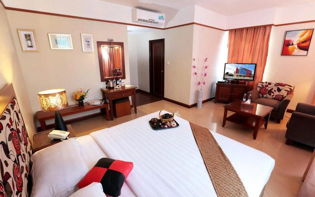 Maximillian Hotel