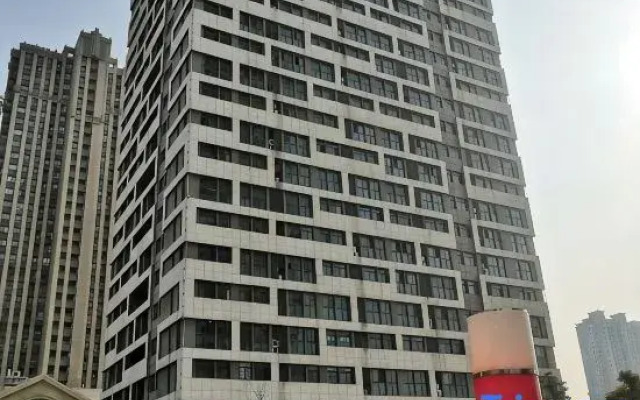 Langqin Themed Homestay (Baolong Plaza)