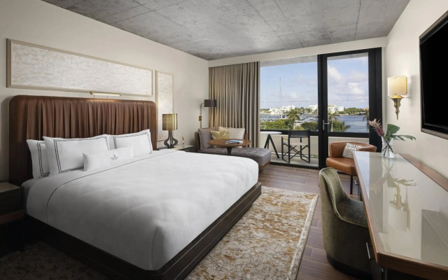 The Ben West Palm, Autograph Collection