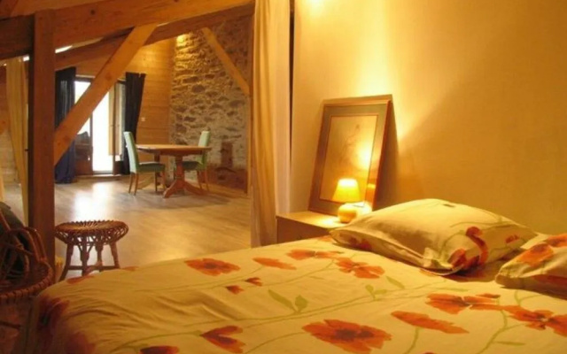 Chambres d'Hôtes La Cardère