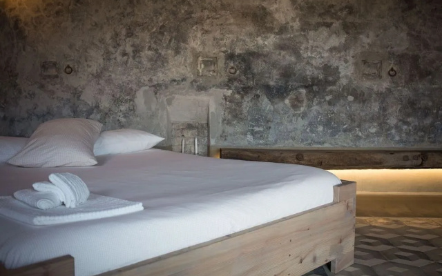 Villa Fortezza Antique Rooms