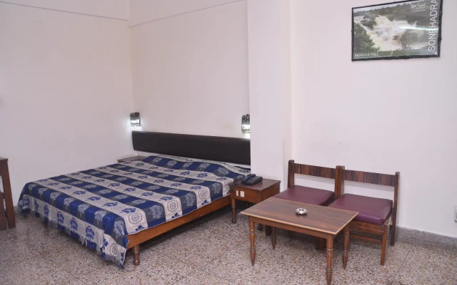 Gautam Hotel