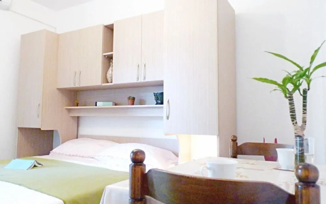 Apartments and Room Marin