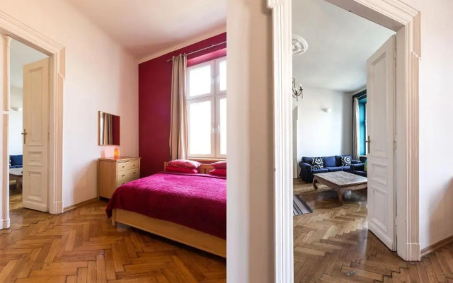 Stanislas Apartment