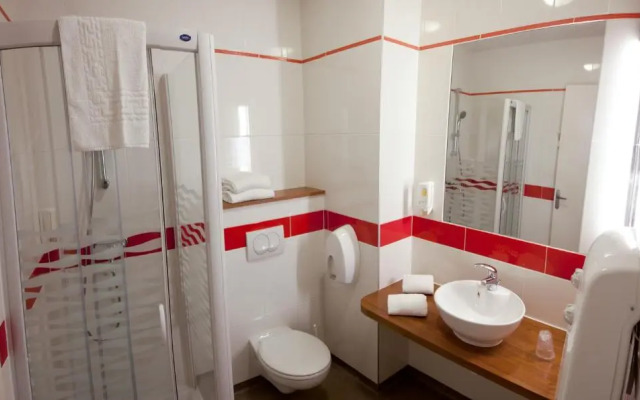 Brit Hotel La Cote Des Havres