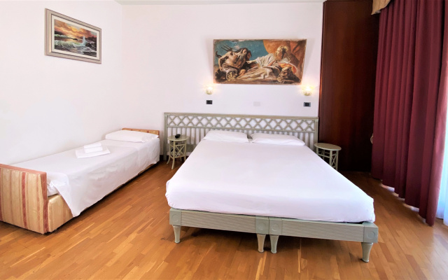 Park Hotel Junior