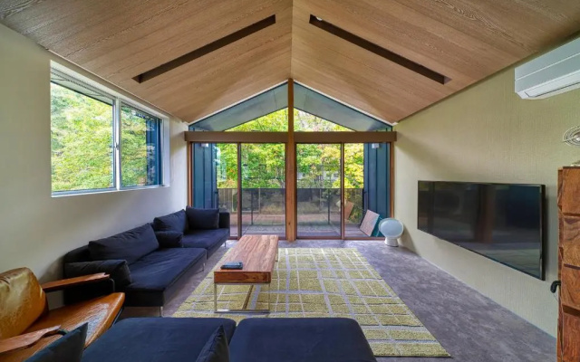 Grey Wolf Chalet