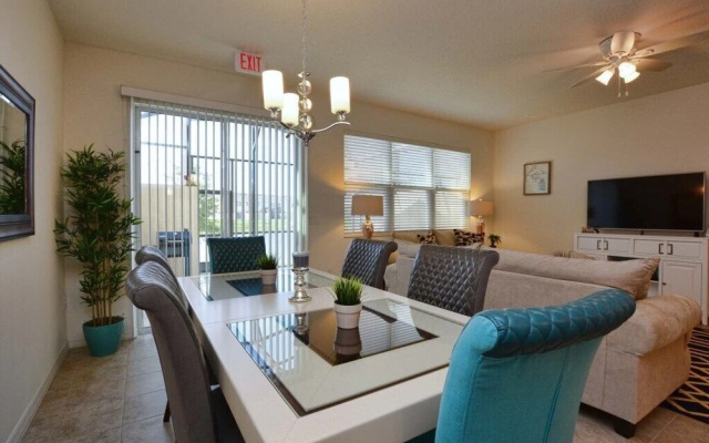 Compass Bay- 4 Bedroom Townhome- 1950cy Townhouse