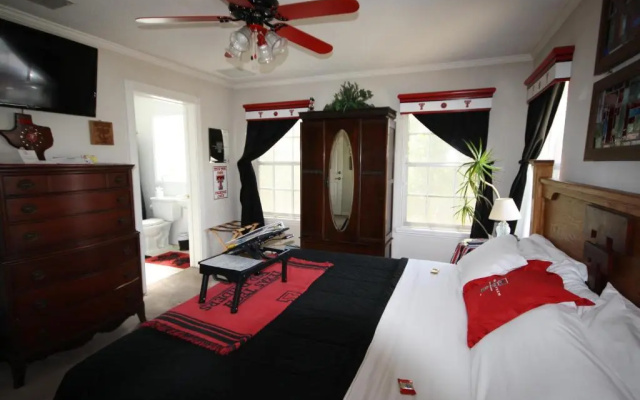 Woodrow House Bed & Breakfast