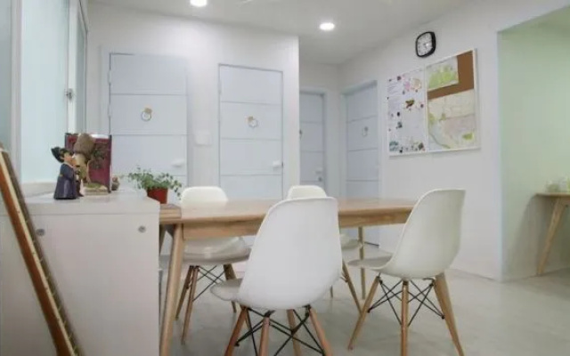 Ro&JO House(루밍 게스트하우스)