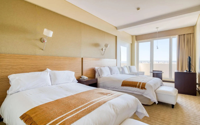 Rayentray Grand Hotel