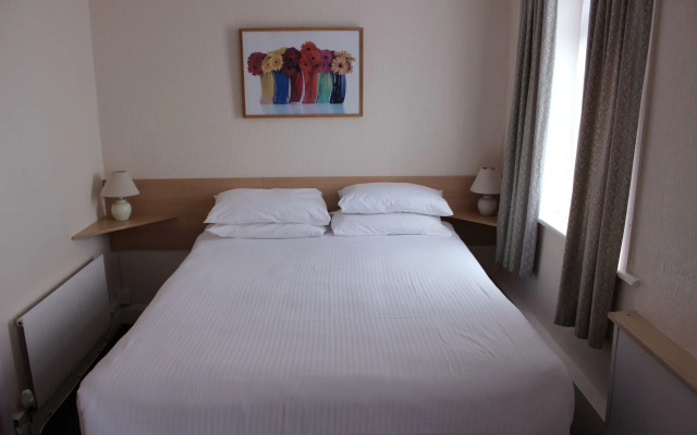 The Colwyn Hotel (nr Pleasure Beach)