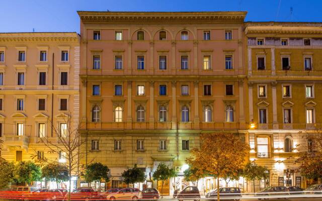 Hotel Ranieri Рим вид на фасад