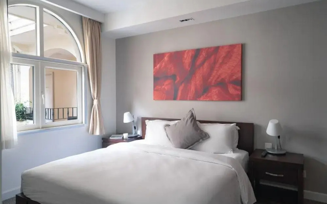 Central Mansions Serviced Apartment