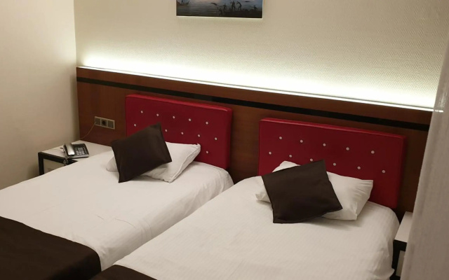 Eriza Hotel