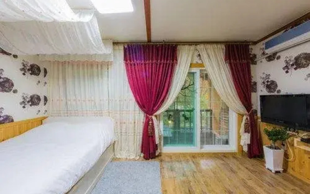 Lodge House Pension