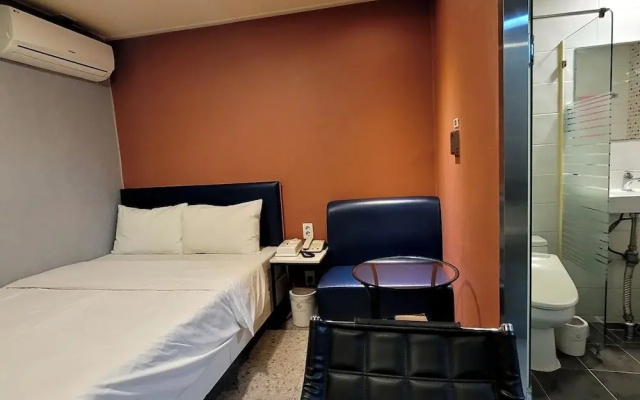SKY Motel