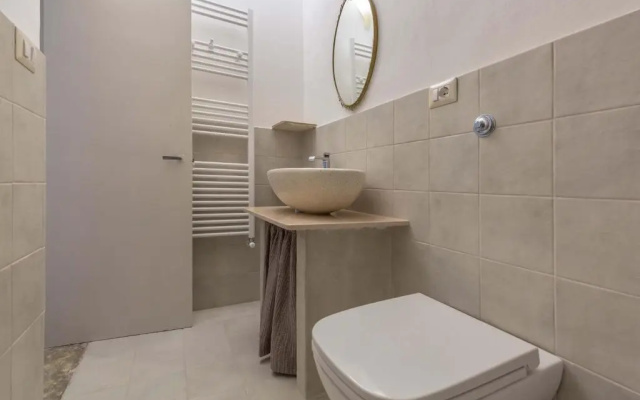 2082 Casa Gegè