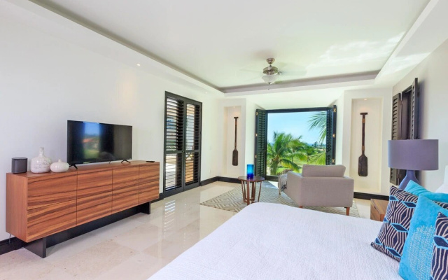 Amazing 4 Bedroom Condo