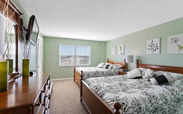402 Beach Place Condos