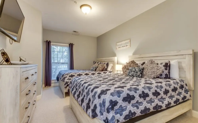 World Tour Golf Links Condos by Escape