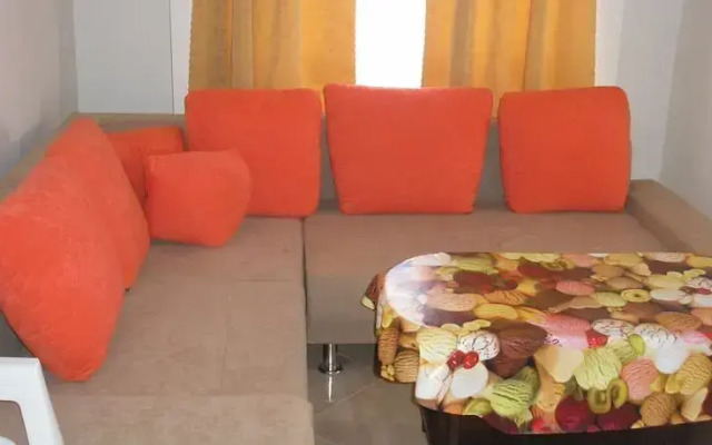 Tashevi Apartments