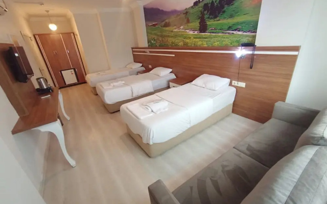 Larok Hotel