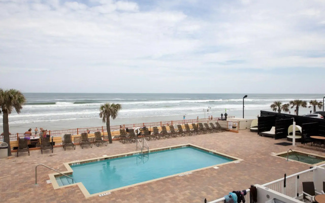 Beach House Inn