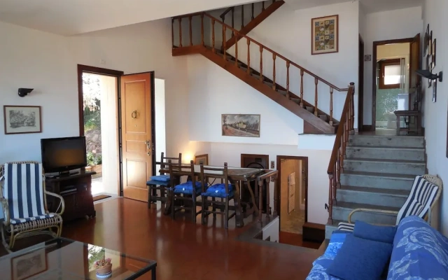 Holiday House for 9 Persons