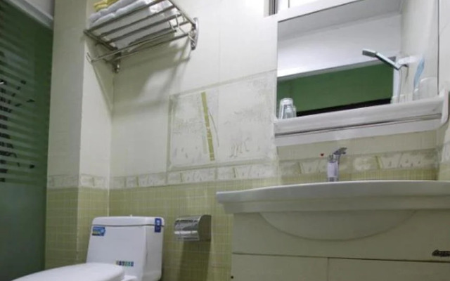 Yangshuo Dozycat Youth Hostel