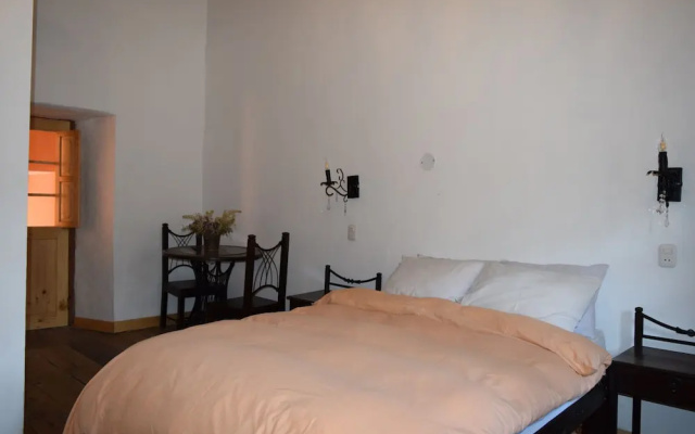 Qorichaska Hostel